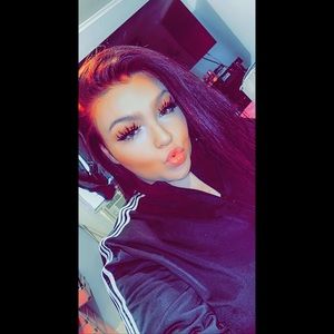 Meet your Posher, Cierra